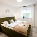 Apartament Heaven Zwischen Koeln Und Phantasialand Hürth